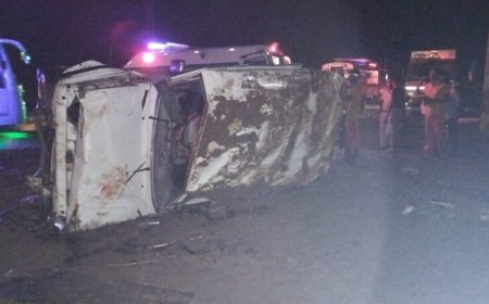 ଫ୍ଲାଏଓଭର ଉପରୁ ଖସିପଡିଲା ତୀର୍ଥଯାତ୍ରୀ ବୋଲେରୋ , ୨ ମୃତ ଓ ୧୦ ଆହତ