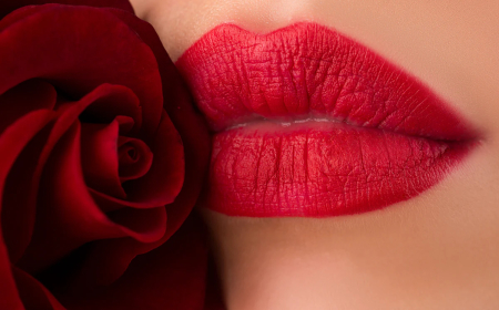 ଆପଣ ବି କଳା ଓଠର ସମସ୍ୟାରେ କି ?