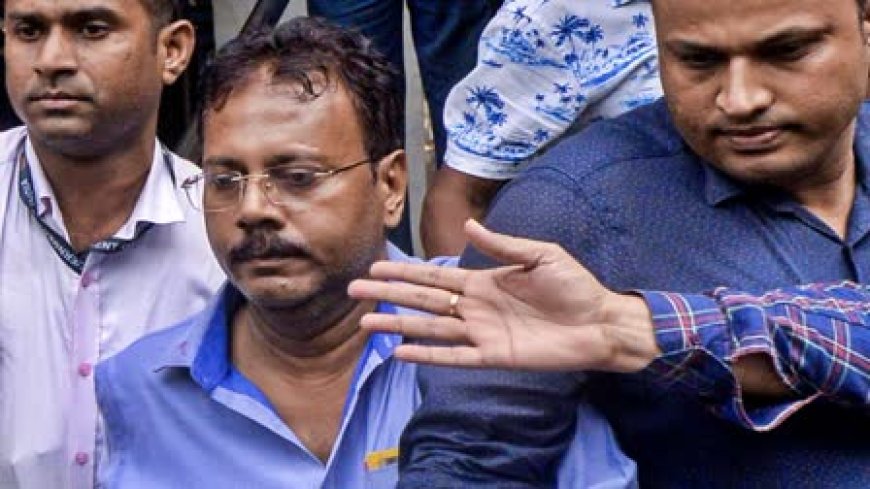 ସନ୍ଦୀପ ଘୋଷଙ୍କୁ ଶକ୍ତ ଚାପୁଡ଼ା,ଦୁର୍ନୀତି ମାମଲାରେ ନିଲମ୍ବିତ