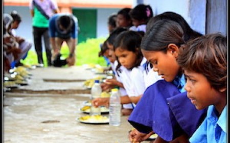 ବଢିଲା ମଧ୍ୟାହ୍ନ ଭୋଜନ ପାଚକ ପାଚିକାଙ୍କ ଦରମା