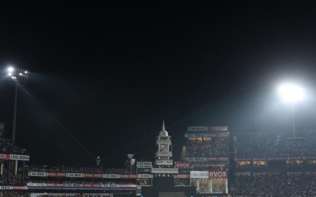 ବାରବାଟୀରେ ଫ୍ଲଡ ଲାଇଟ୍ ବିଭ୍ରାଟ,ସିଏକୁ କାରଣ ଦର୍ଶାଅ ନୋଟିସ୍