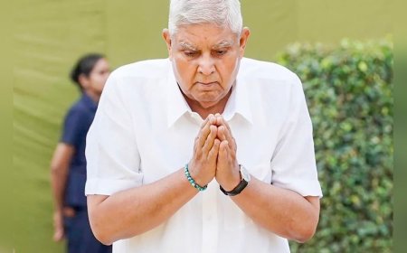 ଉପରାଷ୍ଟ୍ରପତିଙ୍କ ଇସ୍ତଫାପତ୍ରକୁ ମଞ୍ଜୁରୀ ଦେଲେ  ରାଷ୍ଟ୍ରପତି ଦ୍ରୌପଦୀ ମୁର୍ମୁ