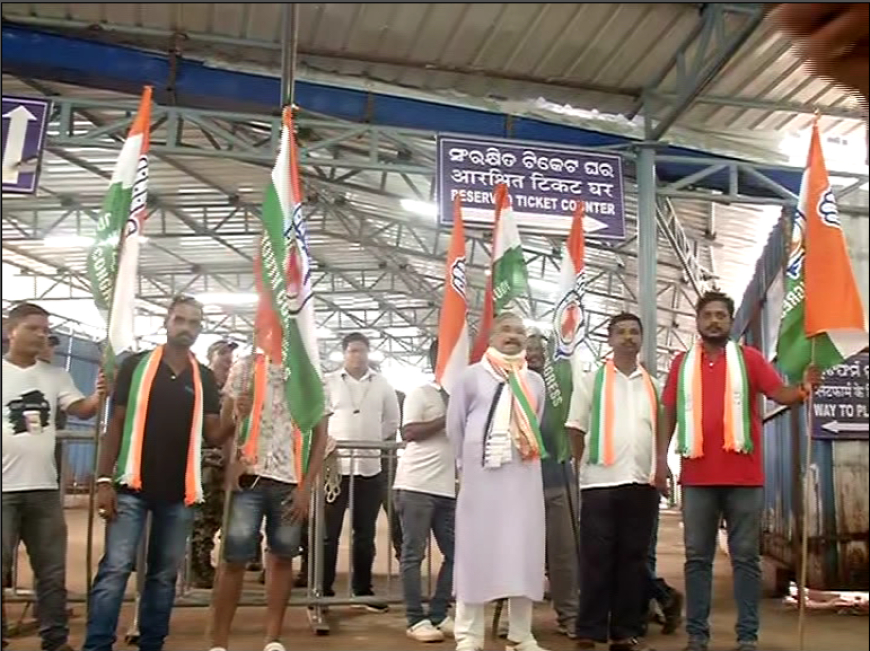 ଏଫଏମ୍ ଛାତ୍ରୀଙ୍କୁ ନ୍ୟାୟ ଦାବିରେ ଓଡ଼ିଶା ବନ୍ଦ୍