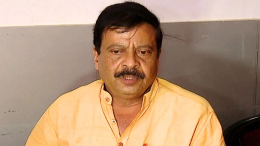 ଗୋଟିଏ ଜାଗାରେ ୩ ବର୍ଷ ଧରି କାମ କରୁଥିବା ରାଜସ୍ବ କର୍ମଚାରୀଙ୍କୁ କରାଯିବ ବଦଳି