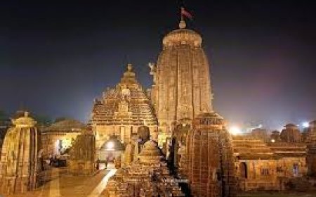 ଏଥର ରାତି ୧୦ଟାରେ ଲିଙ୍ଗରାଜ ମନ୍ଦିରରେ ଉଠିବ ମହାଦୀପ