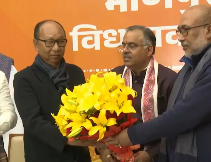 ମଣିପୁରରୁ ହଟିଲା ରାଷ୍ଟ୍ରପତି ଶାସନ