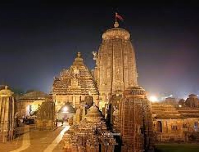 ଏଥର ରାତି ୧୦ଟାରେ ଲିଙ୍ଗରାଜ ମନ୍ଦିରରେ ଉଠିବ ମହାଦୀପ