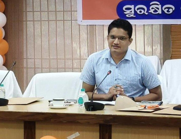 କଟକ ଜିଲ୍ଲାପାଳଙ୍କୁ ସ୍ୱାଧିକାର ଭଙ୍ଗ ନୋଟିସ୍ ଜାରି