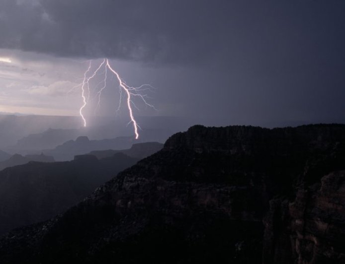  ବଢ଼ୁଥିବା ତାପମାତ୍ରା ଭିତରେ ଆଶ୍ଵସ୍ତି ଆଣିବ ବର୍ଷା