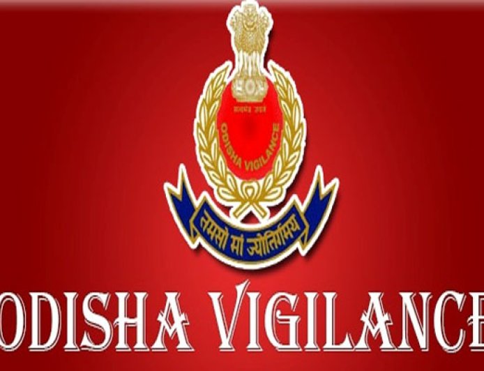 ଲାଞ୍ଚ ନେଇ ଧରାପଡ଼ିଲେ ଆର୍‌ଆଇ