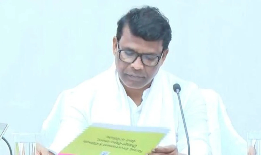 ହାତୀ ପାଖକୁ ଯାଇ ନିଅନାହିଁ ସେଲ୍ଫି