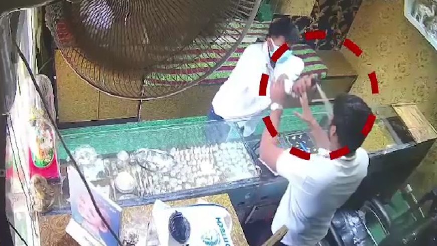 ଭୁବନେଶ୍ବର କଳିଙ୍ଗନଗର ଗହଣା ଦୋକାନରୁ ଲୁଟ ଘଟଣାରେ ଲୁଟେରା ଗିରଫ