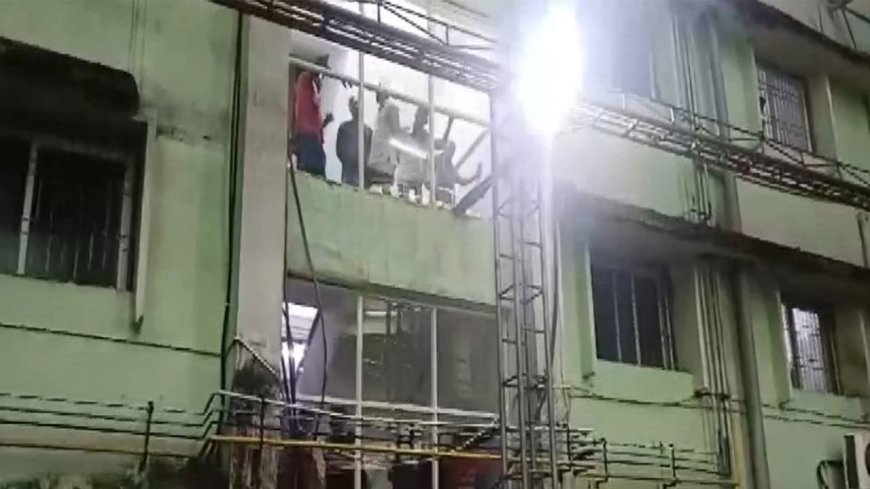 କାନ୍ଦବୋବାଳିରେ ଫାଟିପଡ଼ୁଛି ଏସସିବି ପରିସର