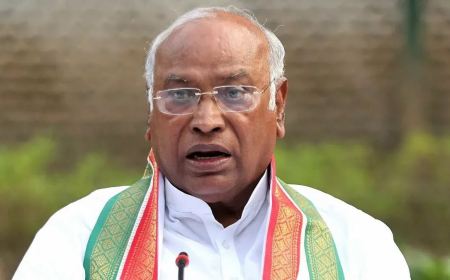 ପ୍ରଧାନମନ୍ତ୍ରୀଙ୍କ ଉପରେ ବିବାଦୀୟ ମନ୍ତବ୍ୟ ଦେଇ ବିବାଦରେ ମଲ୍ଲିକାର୍ଜୁନ ଖଡ଼ଗେ