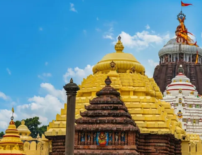 ଶ୍ରୀମନ୍ଦିରରେ ଧ୍ବଜା ବନ୍ଧା ନାଁରେ ଯାତ୍ରୀଙ୍କୁ ଠକେଇ ଅଭିଯୋଗ