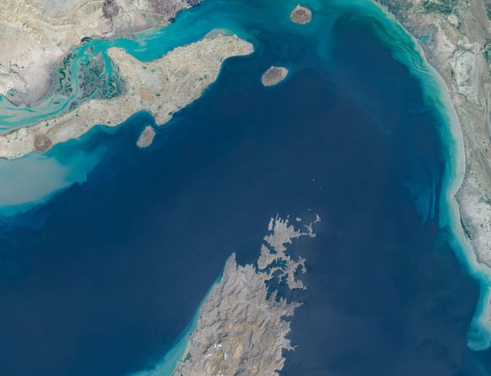 ପୁଣି ହର୍ମୁଜ ପ୍ରଣାଳୀ ଉପରେ କଟକଣା ଲଗାଇଲା ଇରାନ