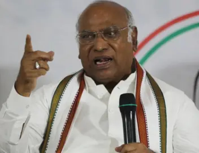 ମଲ୍ଲିକାର୍ଜୁନ ଖଡଗେଙ୍କ ବୟାନବାଜିକୁ ନେଇ ତେଜିଲା ରାଜନୀତି