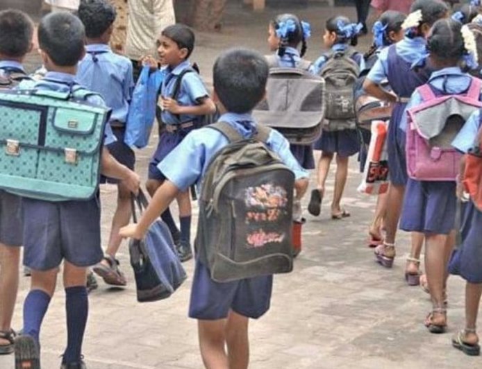 ୧୦ ଦିନ ବିନା ବ୍ୟାଗ୍ରେ ବିଦ୍ୟାଳୟ ଆସିବେ ଛାତ୍ରଛାତ୍ରୀ
