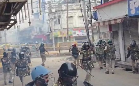 ଉଜ୍ଜୟିନୀର ଶାହି ମସଜିଦର ଏକ ଅଂଶ ଭାଙ୍ଗିବା ପାଇଁ କାର୍ଯ୍ୟାନୁଷ୍ଠାନ : ପୁଲିସ ପ୍ରତିବାଦକାରୀ ମୁହାଁମୁହିଁ