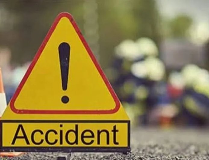 ଓଲଟିଲା କାର୍‌, ୩ ଯାତ୍ରୀ ଆହତ! NH-16ରେ ଦୁର୍ଘଟଣା