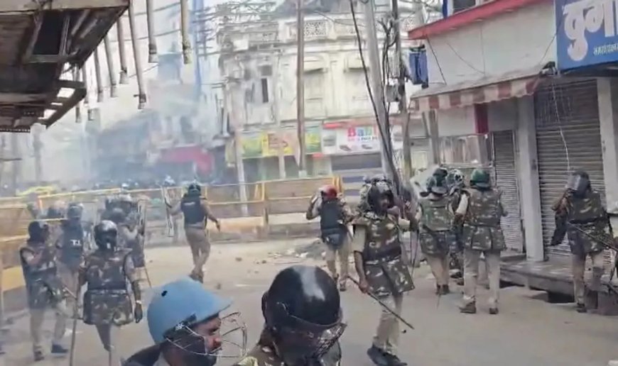 ଉଜ୍ଜୟିନୀର ଶାହି ମସଜିଦର ଏକ ଅଂଶ ଭାଙ୍ଗିବା ପାଇଁ କାର୍ଯ୍ୟାନୁଷ୍ଠାନ : ପୁଲିସ ପ୍ରତିବାଦକାରୀ ମୁହାଁମୁହିଁ